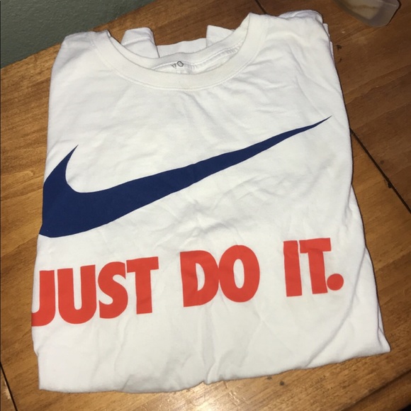 Nike t shirt - Picture 1 of 1